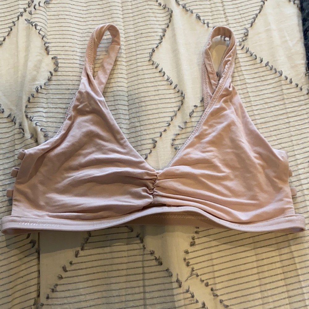 Lululemon bra